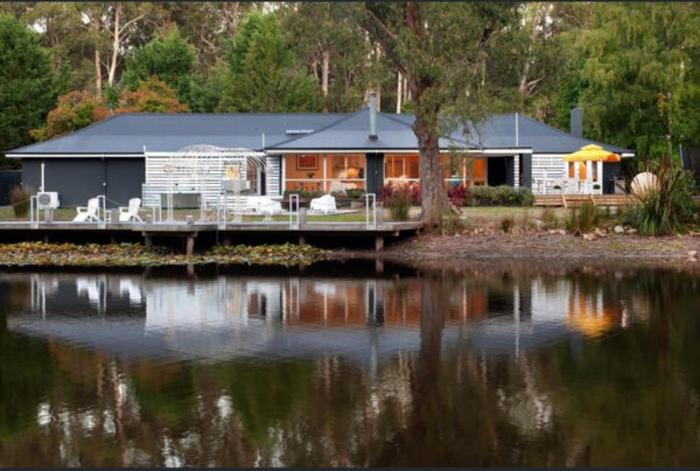 The Pond House Trentham