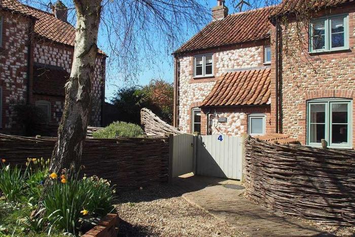 Plum Tree Cottage, Burnham Market By Together Travel