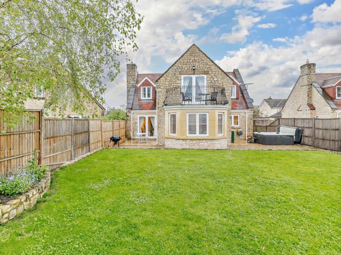 5 Bed in Glastonbury 91657