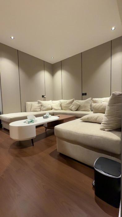 Superior Suite - Private Entry