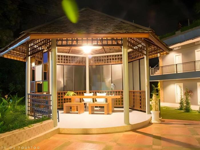 Season Namkorn Resort