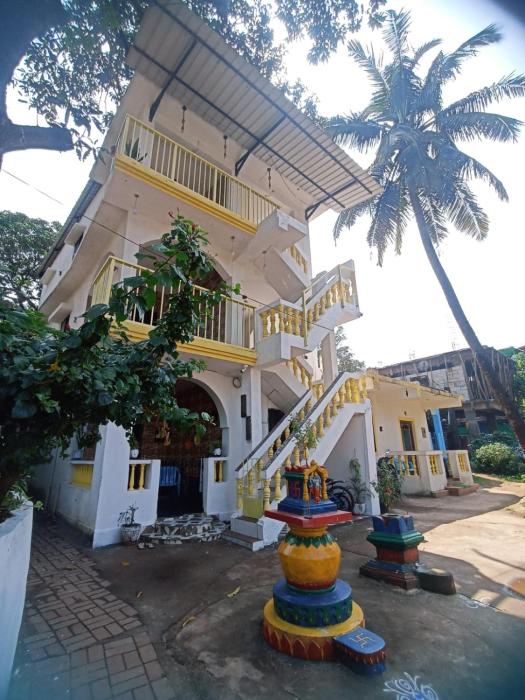 Riverside, The European Homestay 1 and 2! Luxury and Value in Goas delightful location