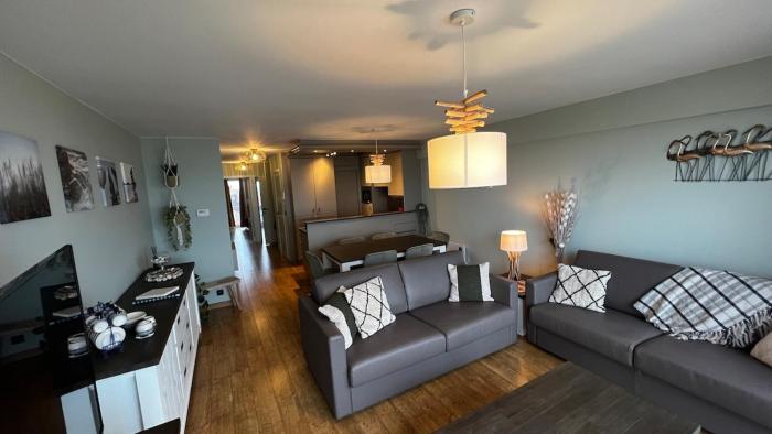 Uniek appartement met zeezicht en privé garage