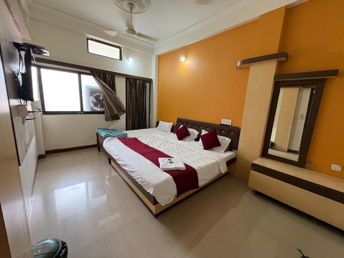 Hotel chaitanya