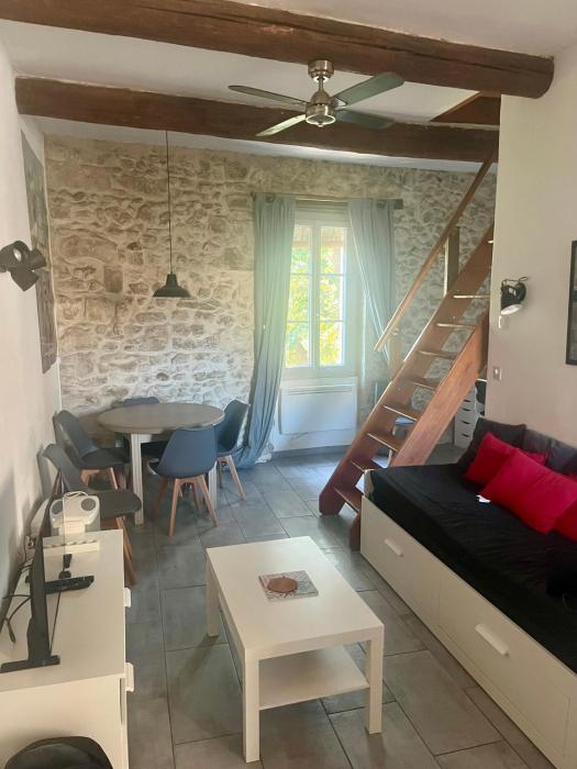 Duplex calme au coeur dAvignon