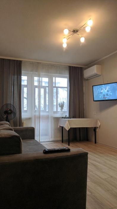 Apartment near city center on Peremohy Avenue 46