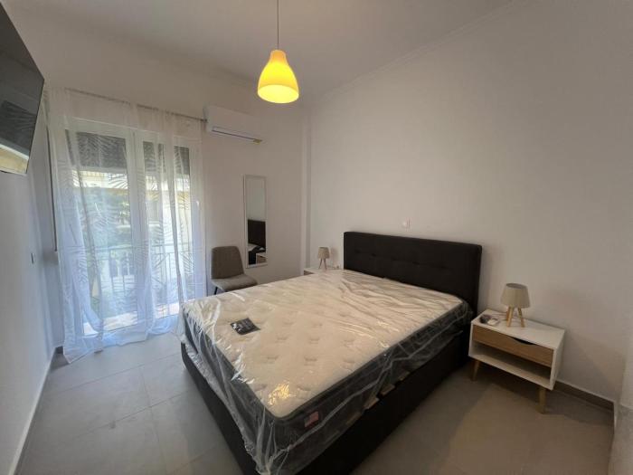 Loutrakis Seaside Serenity, 2 BDRM apartment