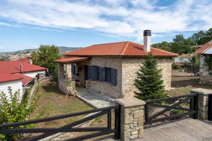 Doukas Village House