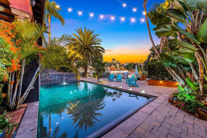 Skyline and Bay Views Spanish Villa Pool and Hot Tub