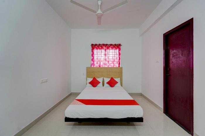 Hotel O J2 Service Appartment