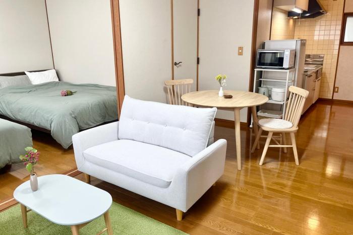 心ほどける宿 Pure Forest 101 函館 Hakodate 五稜郭 Goryoukaku 無料駐車場 フランスベッド 木製家具