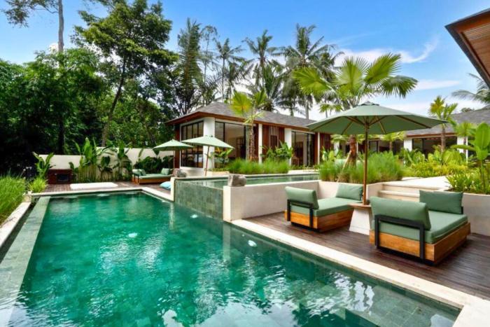 Kellandra Tropical 6 BR Private Pool Villa ZN313