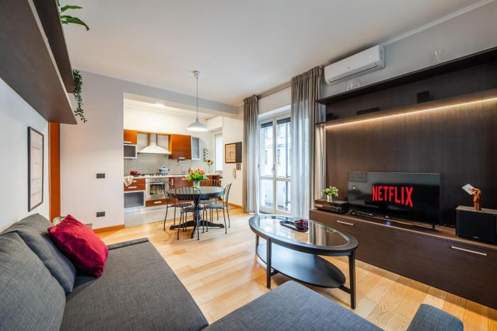 tHE Players Lounge - Central Station Area