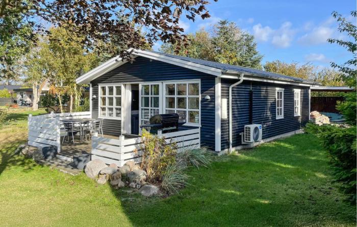 Beautiful Home In Millinge With Wifi