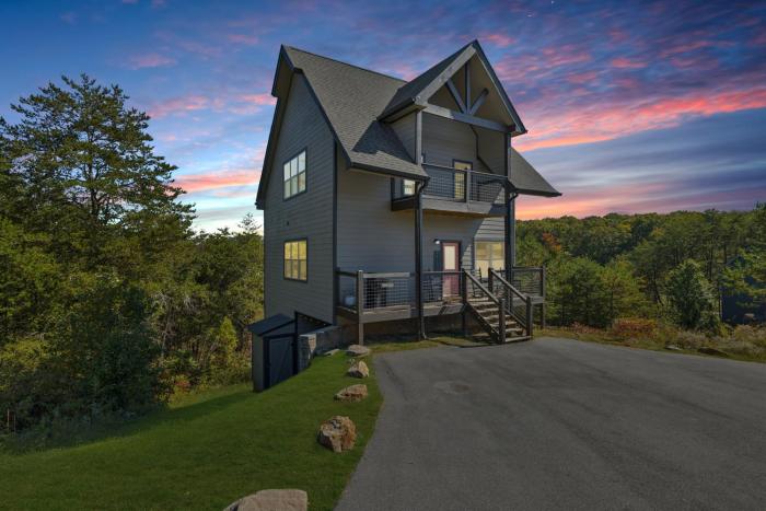 Smoky Blue Haven cabin