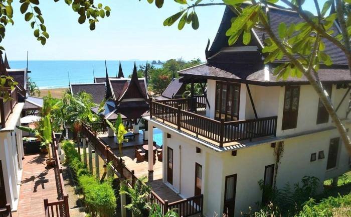 Villa i Mae Phim med privat pool och havsutsikt