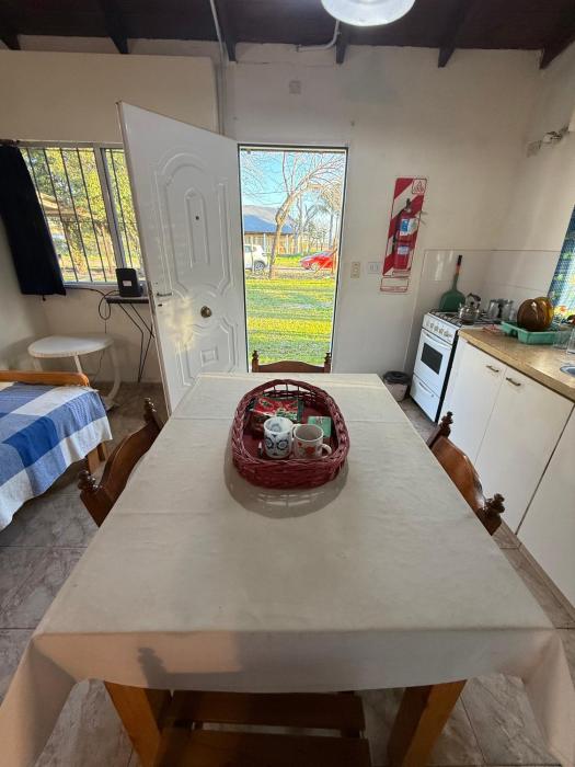 Cabaña, con patio y parrilla a 5 min de Termas