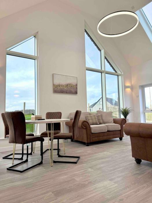 Isles View, Luxury Modern Spacious Villa in Kirkwall