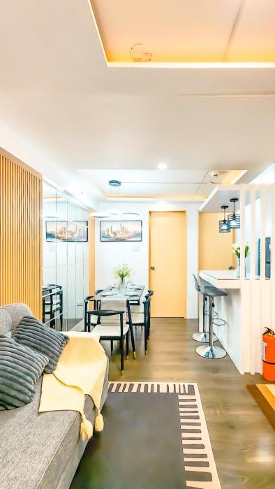 Urban Stay with Netflix KTV Wifi and Gym Park