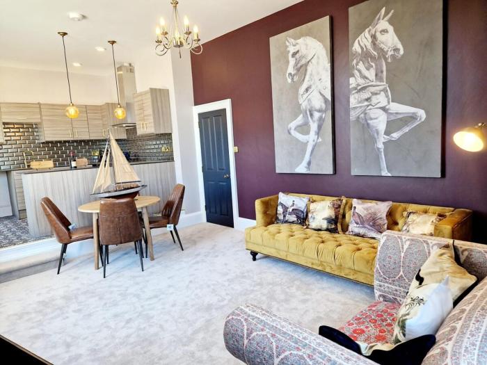 Hamilton - The Hyde Luxury Let