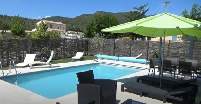 Villa accueillante avec piscine à Castellane - 153 m²