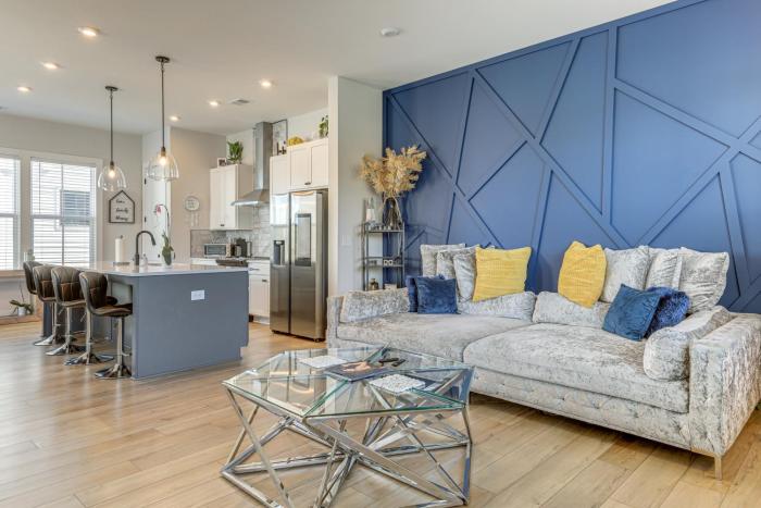 5 Mi to Int’l Soccer Play: ATL Townhome w Balcony
