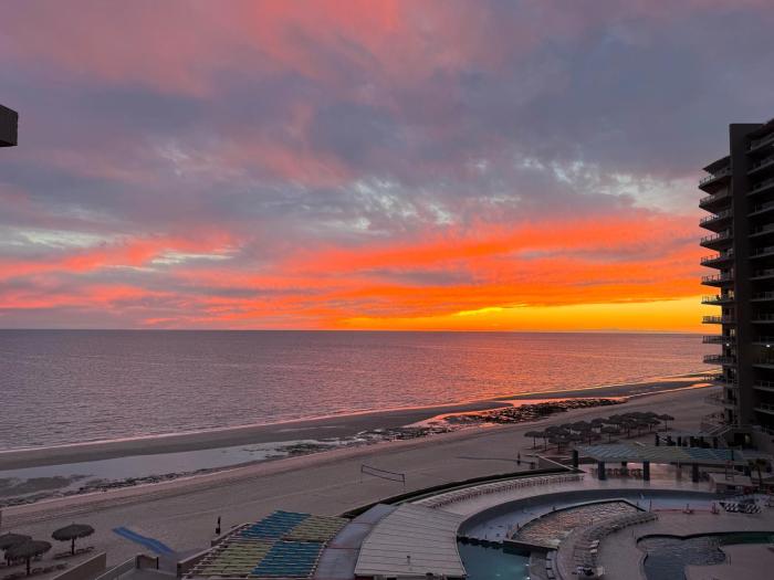 Las Palomas Phase II Coronado 503 Exceptional OceanFront 3BR 2BA Unit