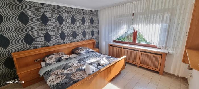 Casaba Suite 1-110qm-3 Rooms-Free Private Parking-House with garden