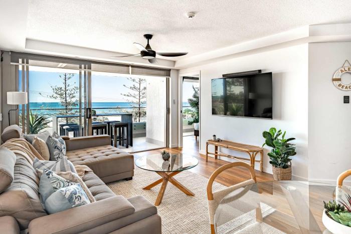 Shara Seaside Oasis - Poolside Living by Alex Beach