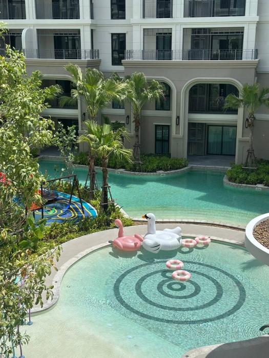 Stylish Pool View Apartments Legendary Bangtao by Mango Family