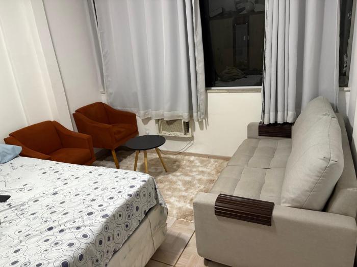 Ap quadra da praia de Copacabana e metrô, aconchegante e perfeito para estadia