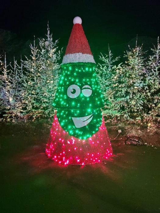 LE BARCARES Logement pour 6 personnes à 15 mns à pied du village de Noël - Alojamiento para 6 personas, a 15 minutos a pie del pueblo navideño