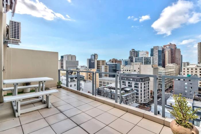 Easy City Living at The Decks