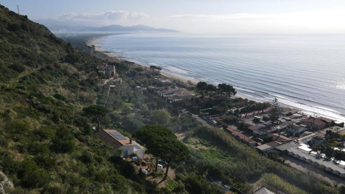 Villa Paola Vista Mare - Fronte Mare - Free Parking - Wi-Fi