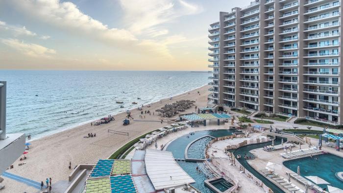 Las Palomas Phase II Coronado 605 Exceptional Oceanfront Unit