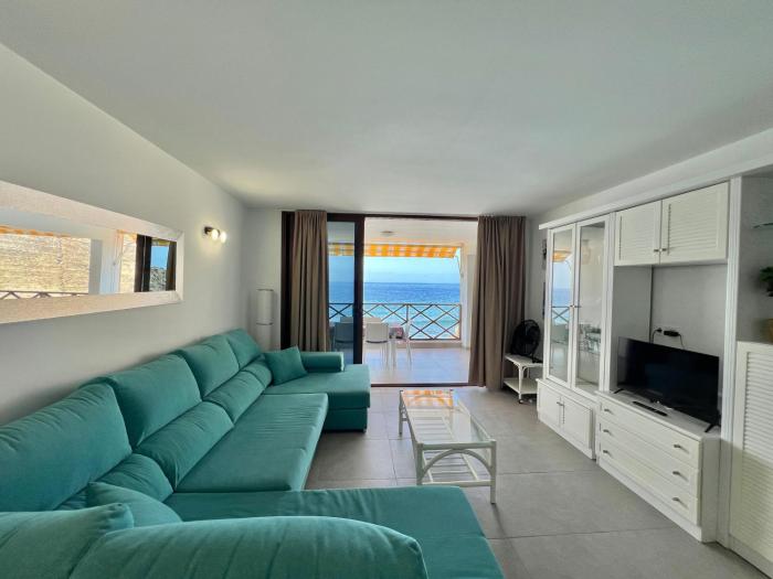 Playa de la Arena Holiday Home by Sydney