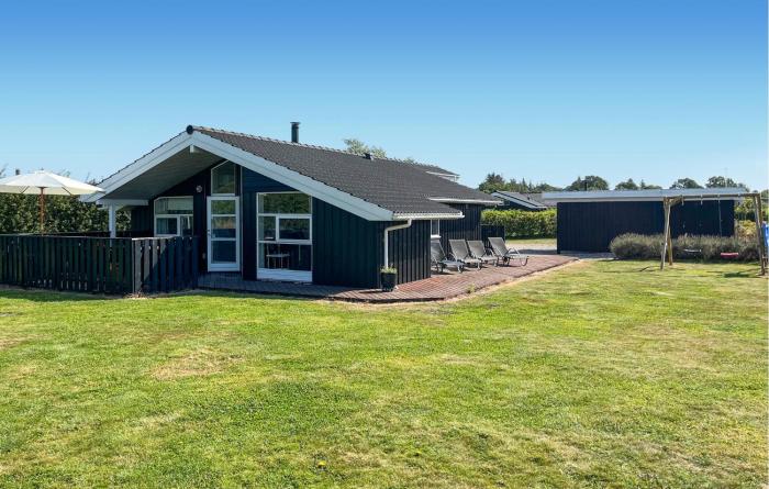 Lovely Home In Hadsund With Sauna