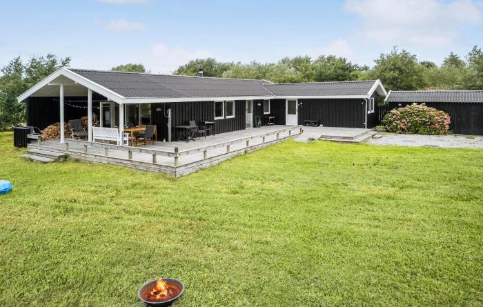 Gorgeous Home In Sjællands Odde With Wifi