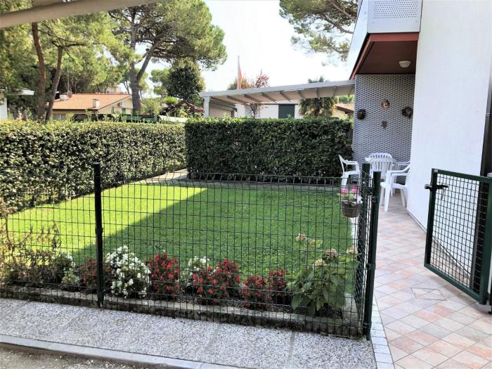 Apartment with garden in Bibione