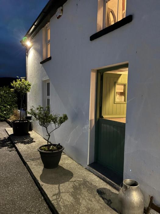 Family-Pet Friendly-Sleeps 8-Hot Tub-Sauna