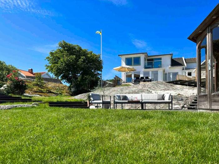 Sea Views From Peaceful Hyppeln In The Archipelago