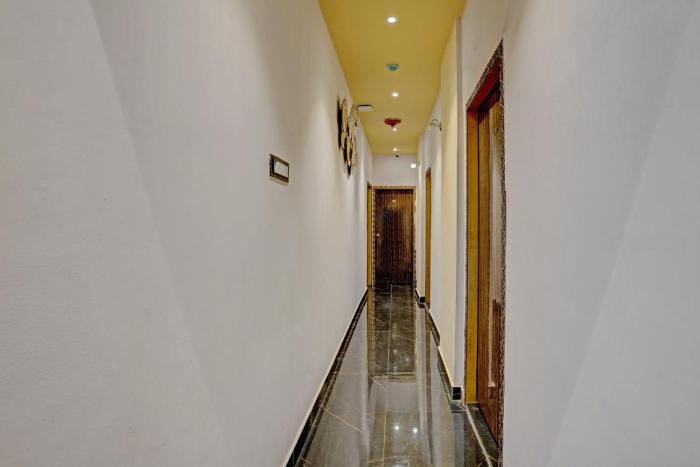 Hotel O Golden Suites