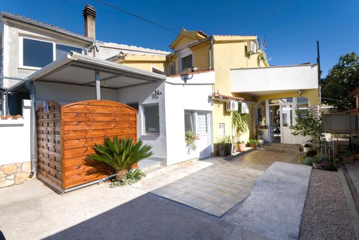 Apartment Home Sweet Home