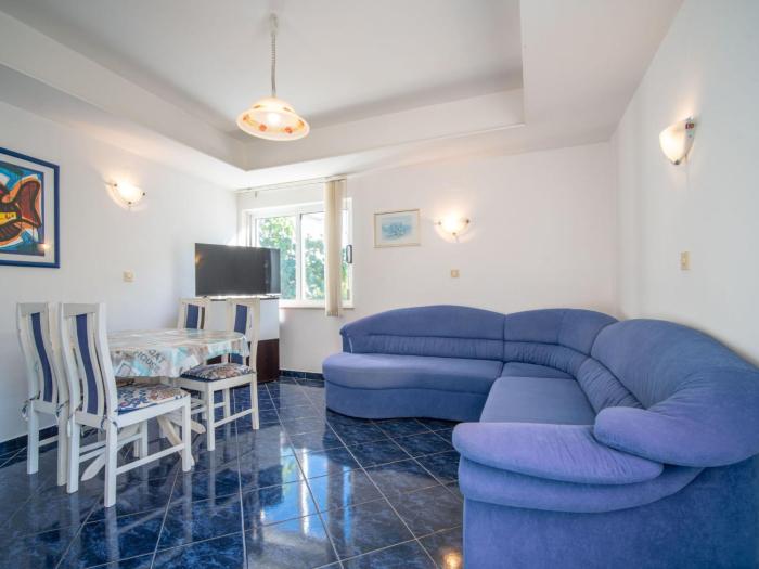 Apartment Plavi by Interhome