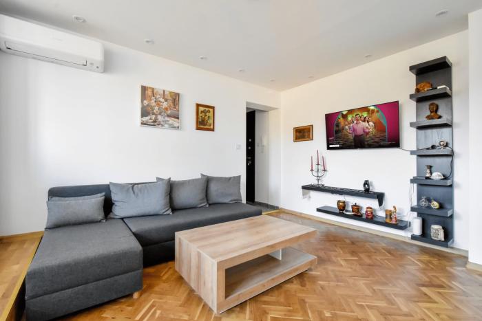 Split-Level City Stay with Balcony