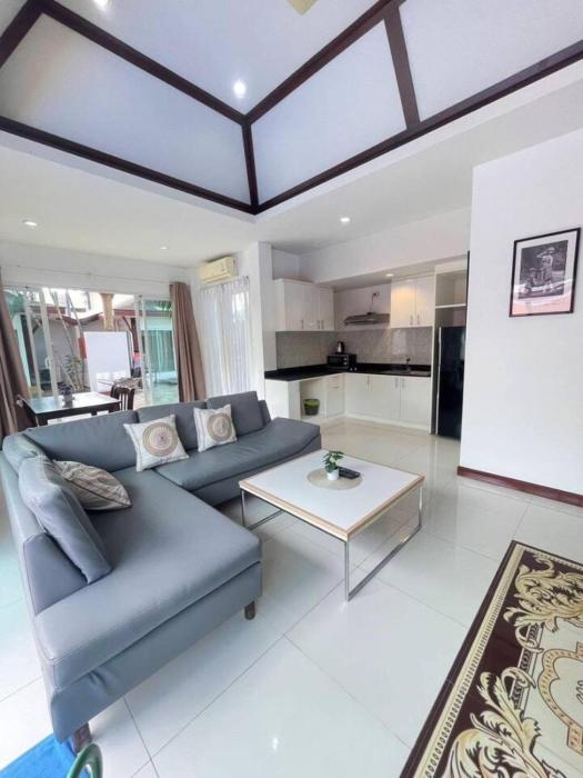 2 private pool villa 4 bedroom 6 bath can sleep 10