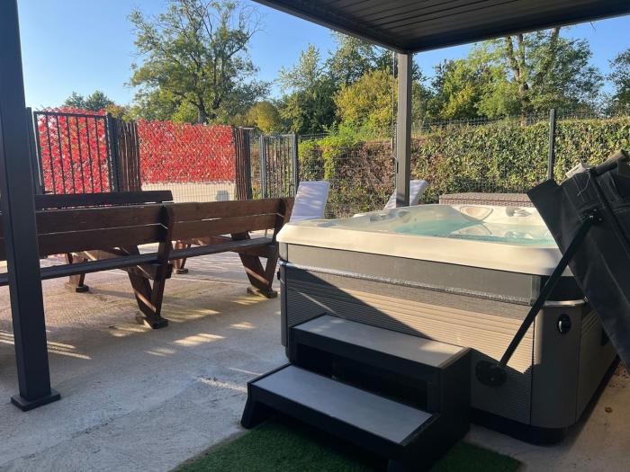 Studio indépendant spa haut de gamme Hotspring privatif