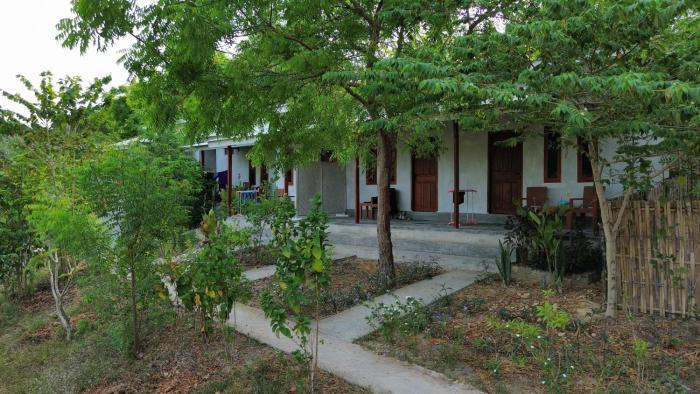 Rasta Homestay Ekas Bay