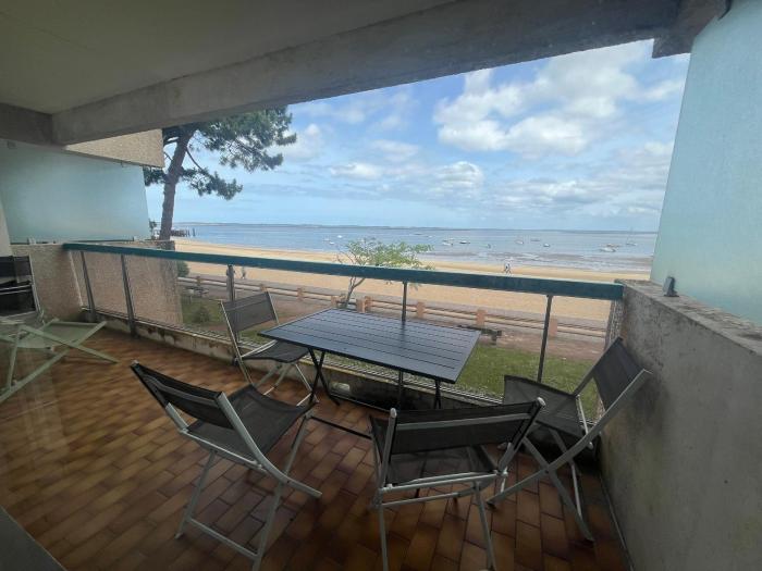 Appartement T2 cabine avec parking, animaux admis - FR-1-374-179