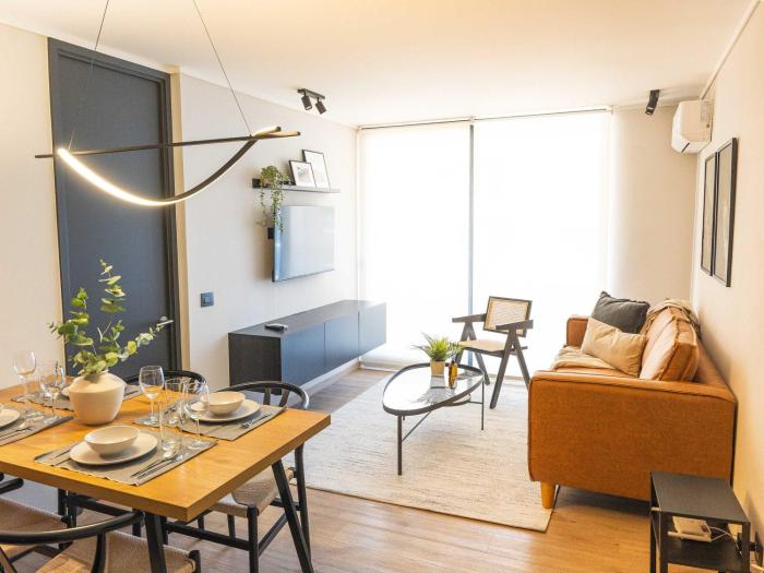 HOM I Muy cerca del Mall Alto Las Condes 2D2B 4PAX